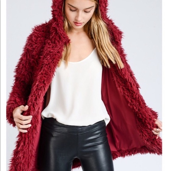 Last one llama faux fur pocket coat - Picture 3 of 5